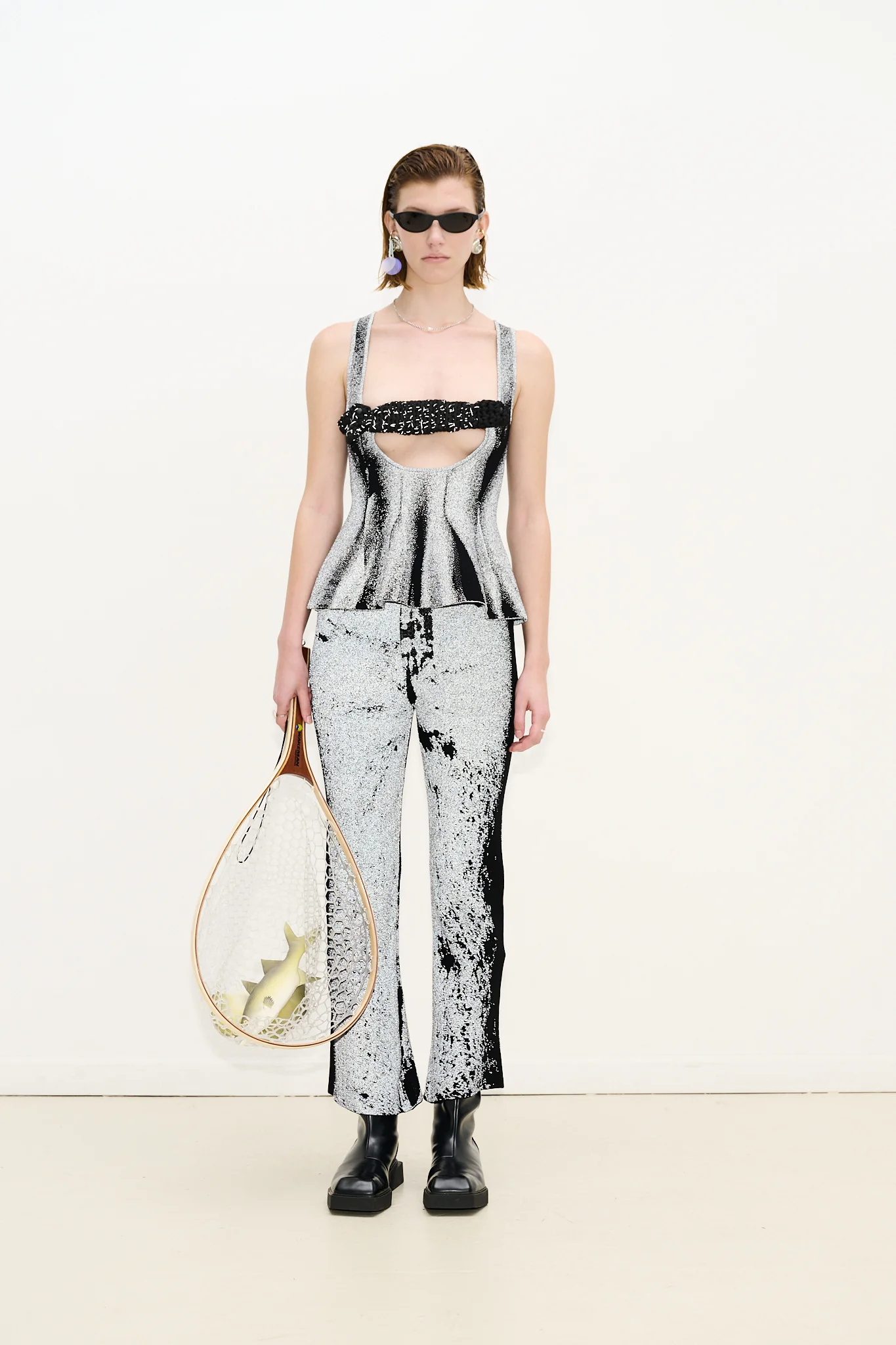 CARP FLASHLIGHT REFLECTIVE TANK TOP - Image 3